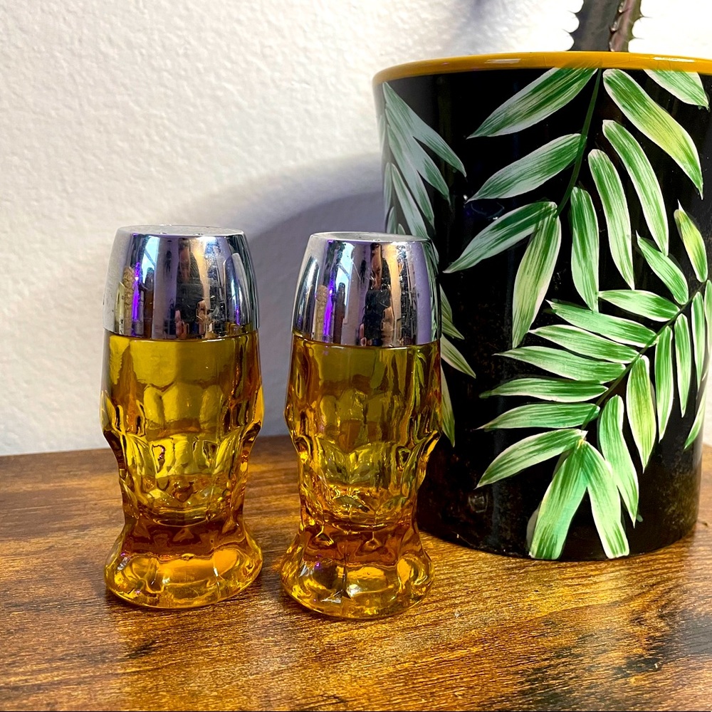 Georgian style salt and pepper shakers